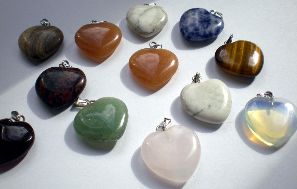 Stone heart pendants in different colours